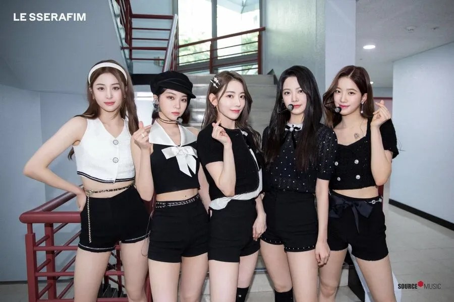 For d love of Kpop: Le&nbsp;Sserafim